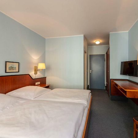 Hotel Mozart Бонн Экстерьер фото