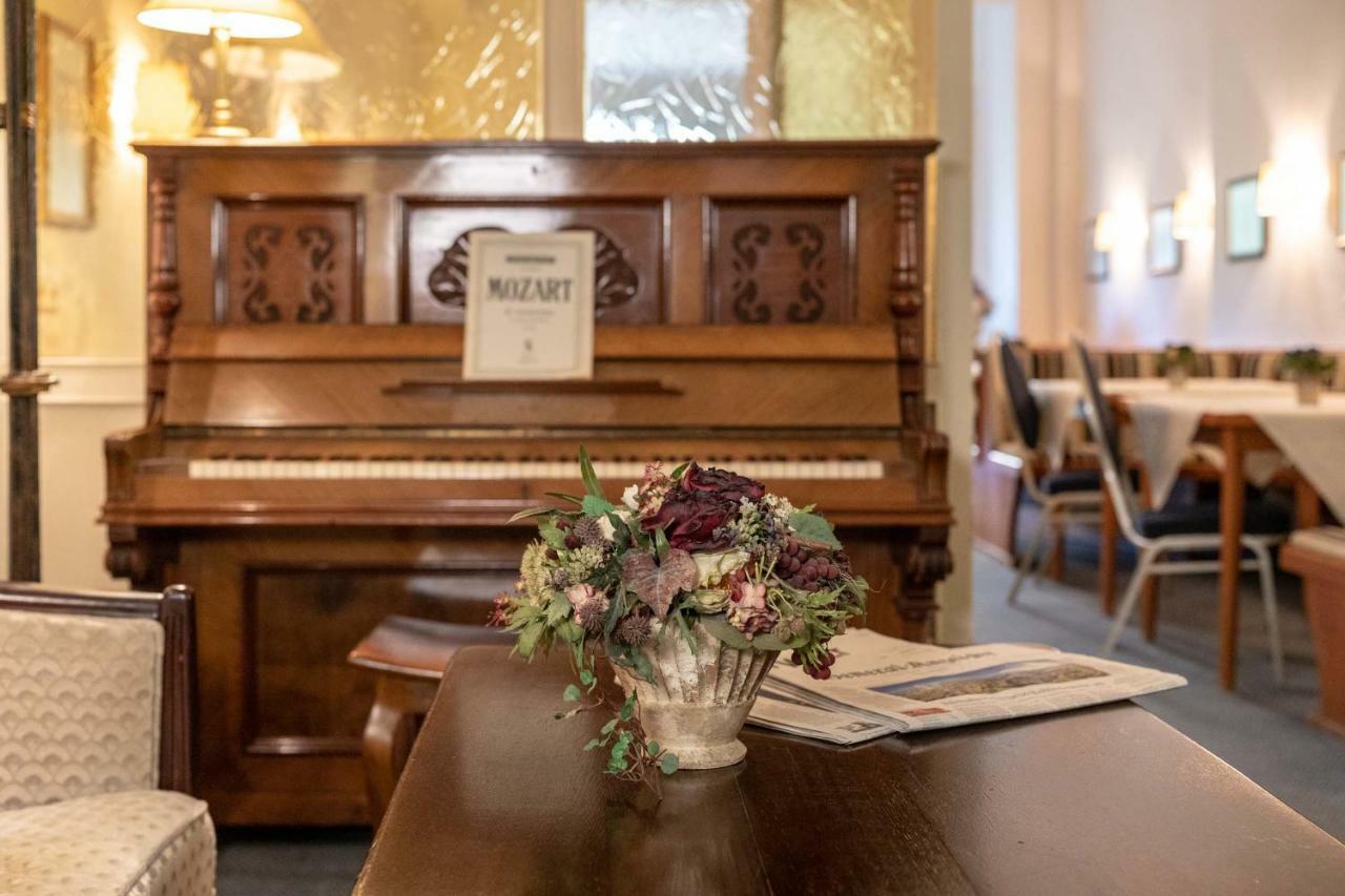 Hotel Mozart Бонн Экстерьер фото