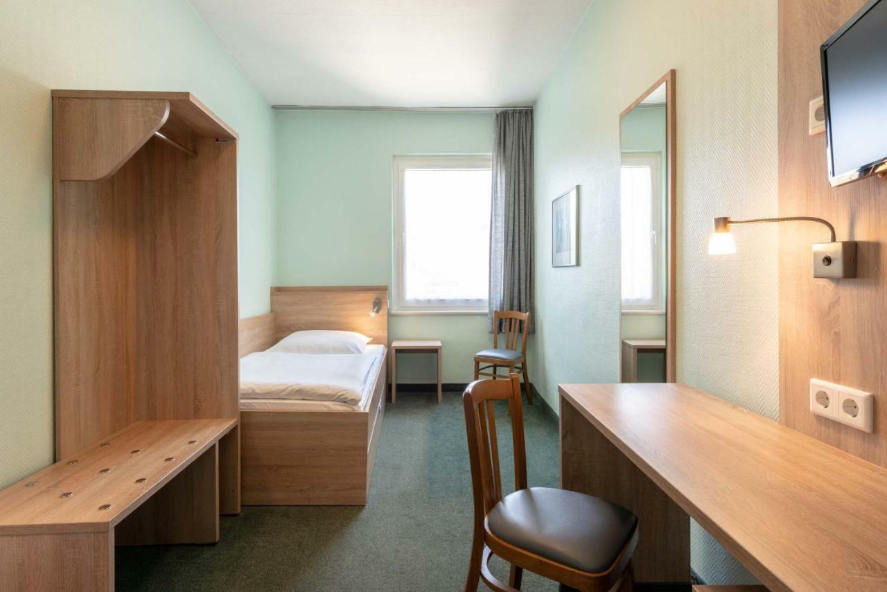 Hotel Mozart Бонн Экстерьер фото