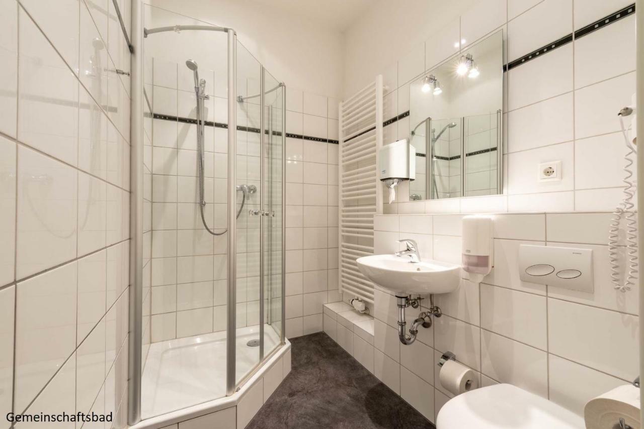Hotel Mozart Бонн Экстерьер фото
